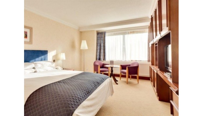 Plough And Harrow Hotel poza 1