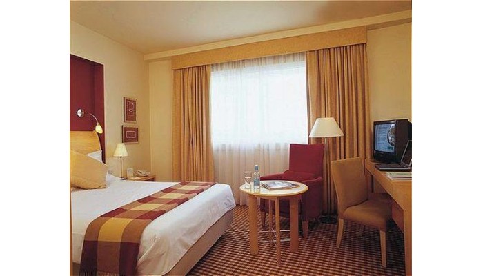 Hotel Holiday Inn London - Heathrow Ariel poza 8