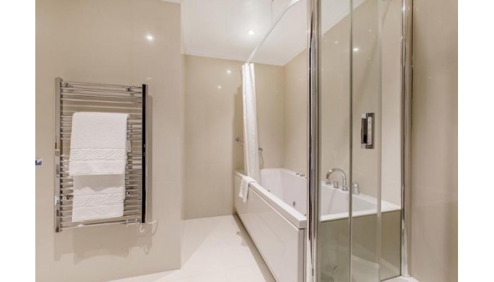 130 Queens Gate Apartments poza 13