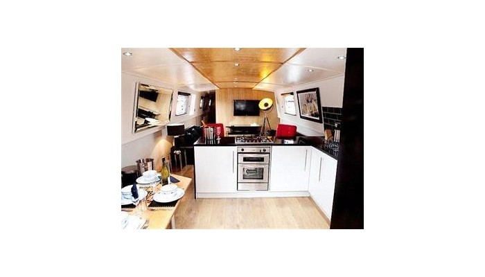 Hollywood Apartments & Barges poza 9