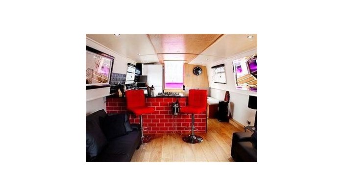 Hollywood Apartments & Barges poza 11