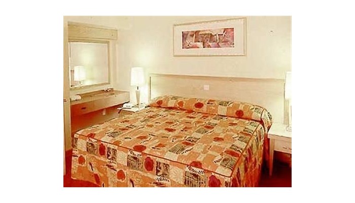 Hotel Suites Knowsley poza 1