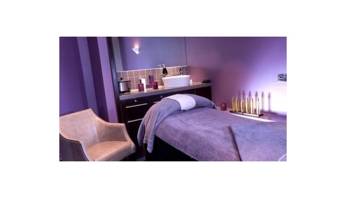 Village Urban Resort Wirral poza 3