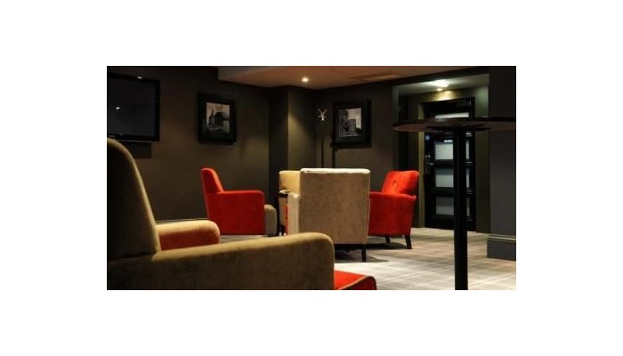 Village Urban Resort Wirral poza 5