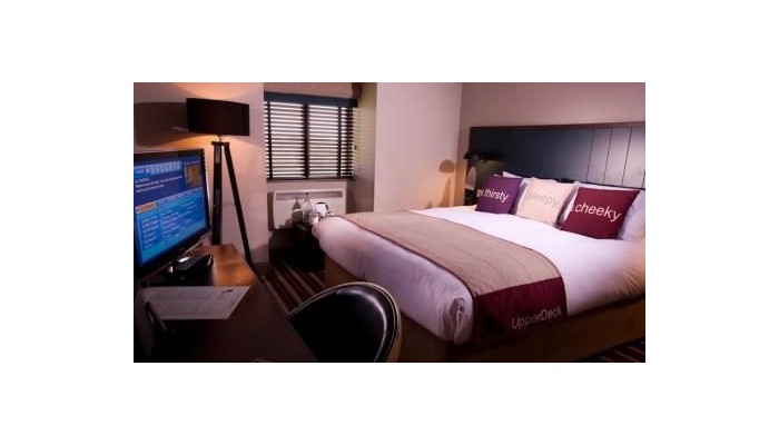 Village Urban Resort Wirral poza 6