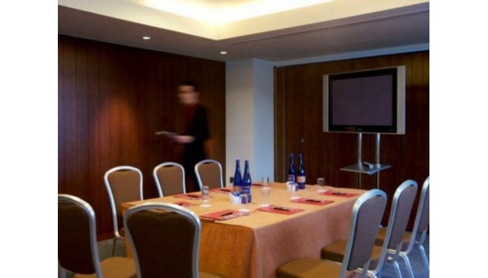 Clayton Hotel Chiswick poza 3