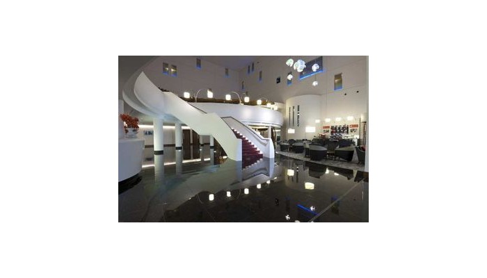 Hilton Heathrow Terminal 4 Hotel poza 3