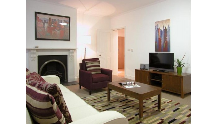 Kings Wardrobe Apartments By Bridgestreet poza 5